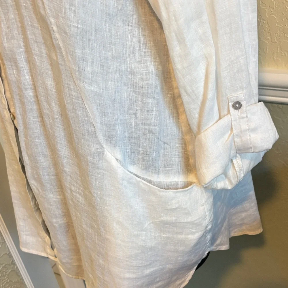 White Button-Up Tunic Top - Picture 4 of 10